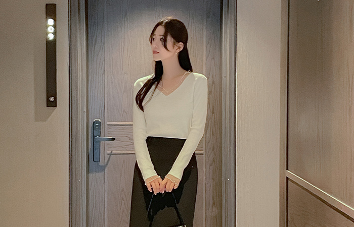 Vネック チュール 真珠 配色 ニット