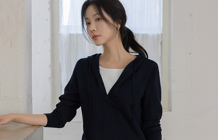 着心地のいい レイヤード フード　 ニット