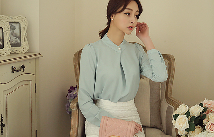 ポールデッドパールボタンブラウス