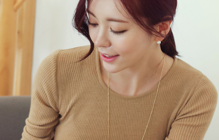 シンプル真珠イヤリング（小）