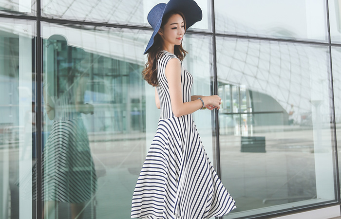 テンセルストライプフレアワンピース