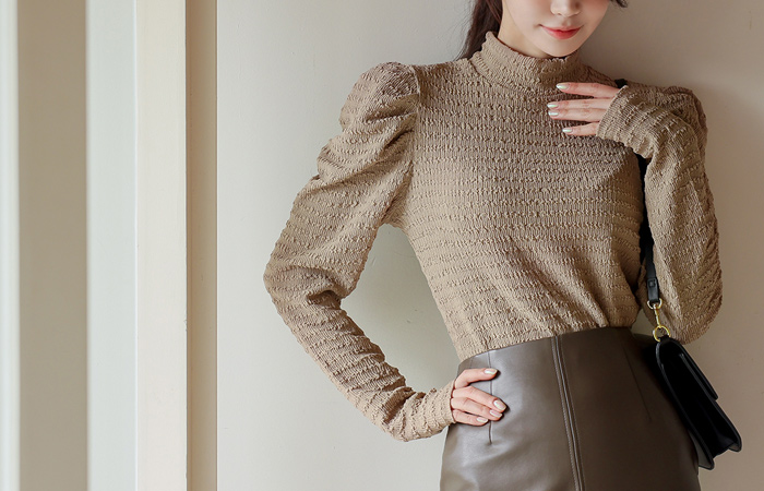 ハイネック シャーリング リンクル 퍼프넥 ティーシャツ