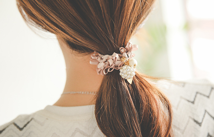 キュービック真珠の玉のサテンヘアひも