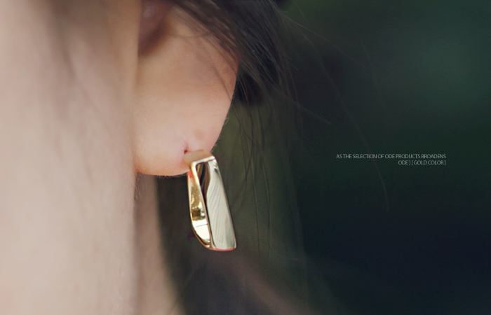 ウルリエルゴールドイヤリング