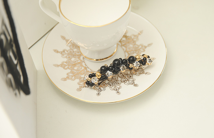 ピュア真珠ビーズヘアピン