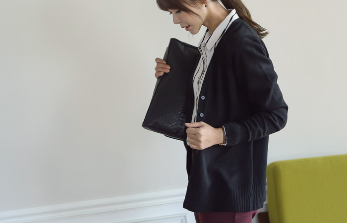 ウィンターベーシックブイネックカーディガン